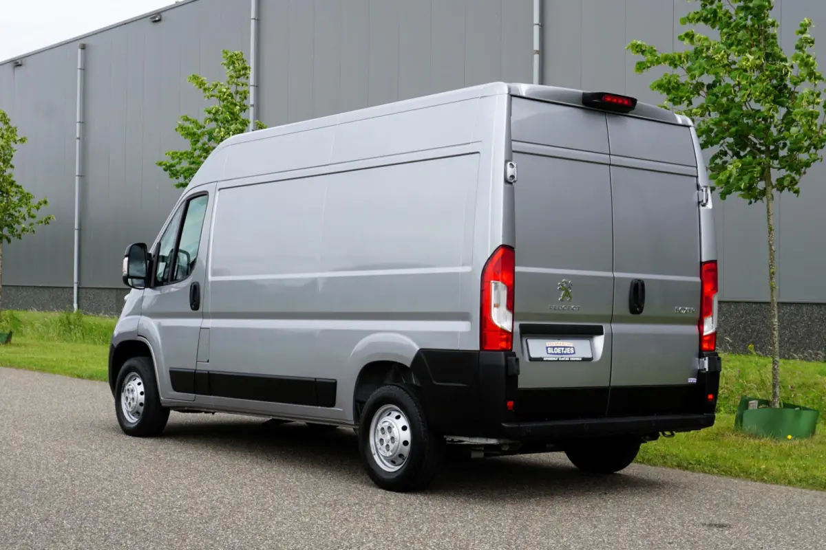 335 2.2 BlueHDi 140 L2H2 Premium in Topstaat |1e eigenaar |Camera |Cruise |Navi |140 pk |3500 KG |BPM vrij |Mooie camperbasis |Metallic lak |Parkeersensoren |EURO6D