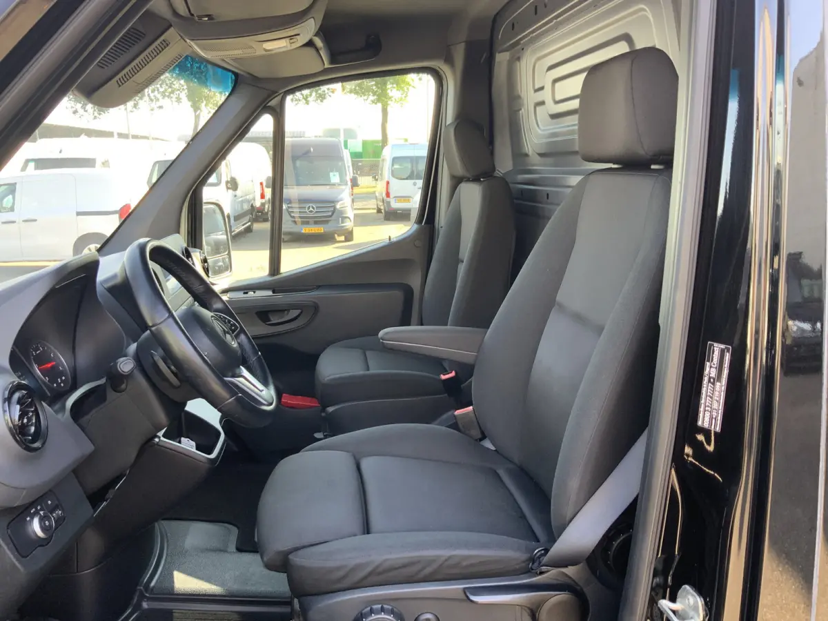 315CDI L1H1 Automaat , Camera , Airco , Navi Alu Velg Side Bar Opstap Euro 6