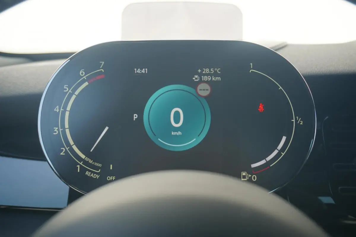 Cooper John Cooper Works Uitvoering | Harman Kardon | Panoramadak | Driving Assistant | Achteruitrijcamera | Stoel & Stuur verwarming