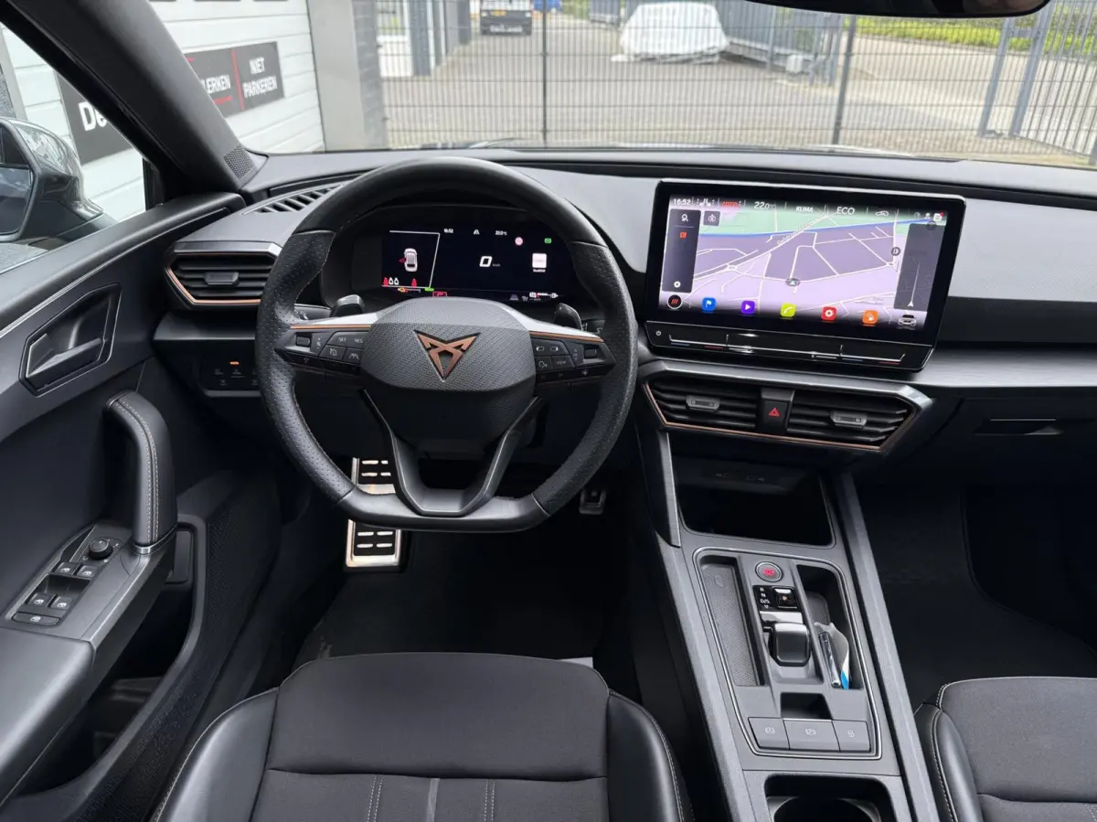 1.4 PLUG-IN Business
