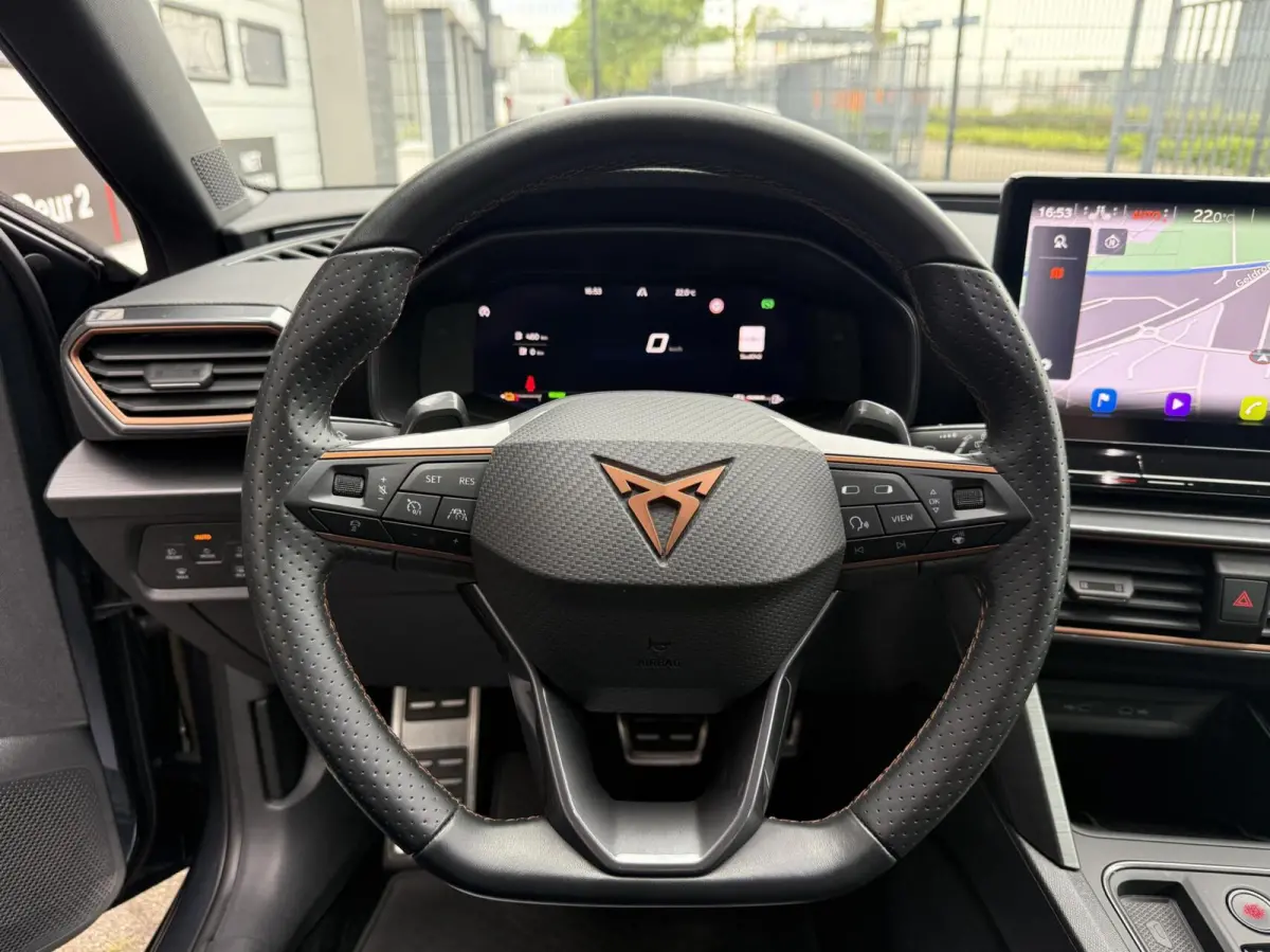 1.4 PLUG-IN Business