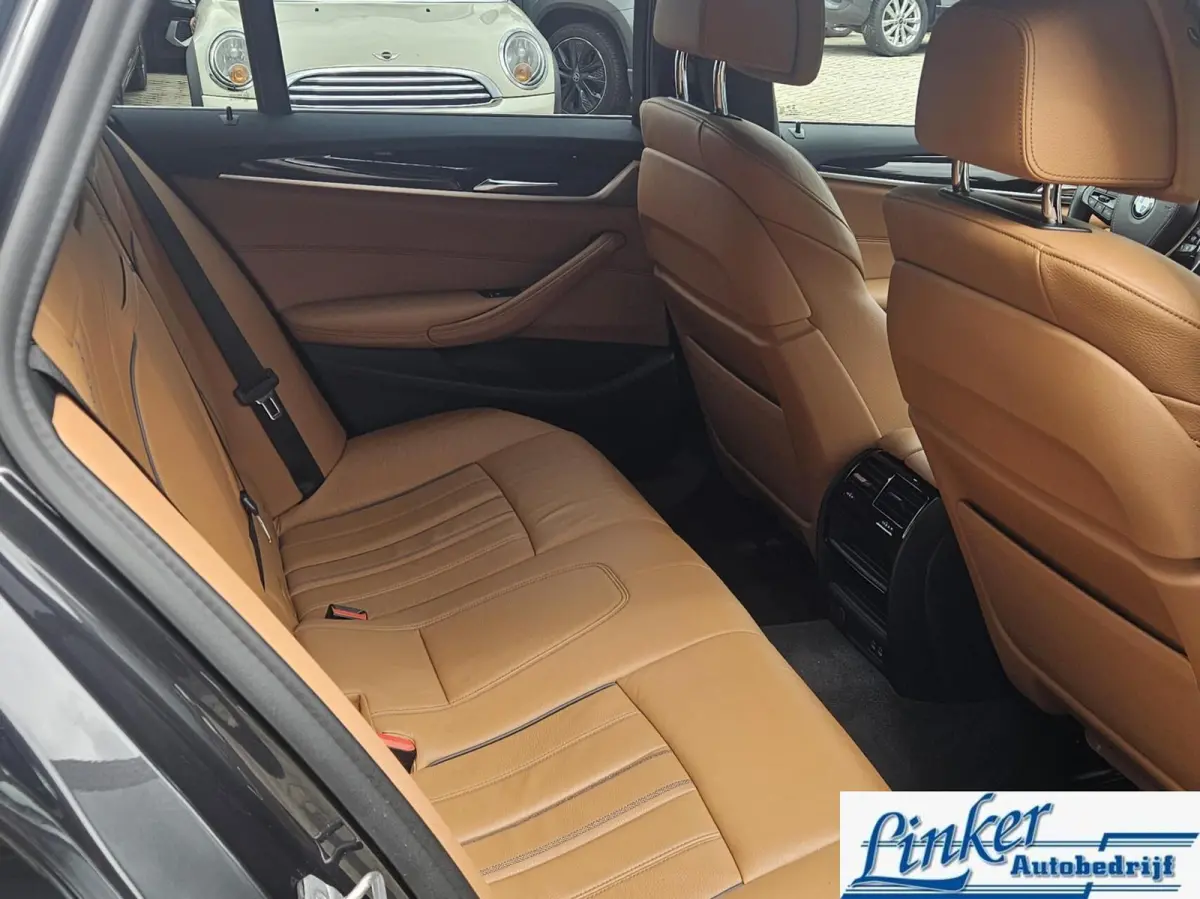 520i Executive LEDER/NL-AUTO- CARPLAY