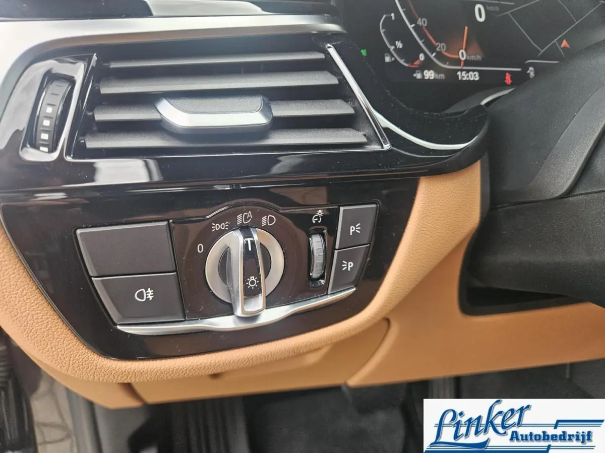 520i Executive LEDER/NL-AUTO- CARPLAY