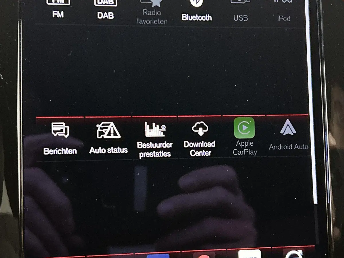 2.0 Recharge T6 AWD R-Design | Automaat | Apple Carplay / Android Auto | Achteruitrijcamera | Parkeersensoren | Stoelverwarming | Stuurverwarming |