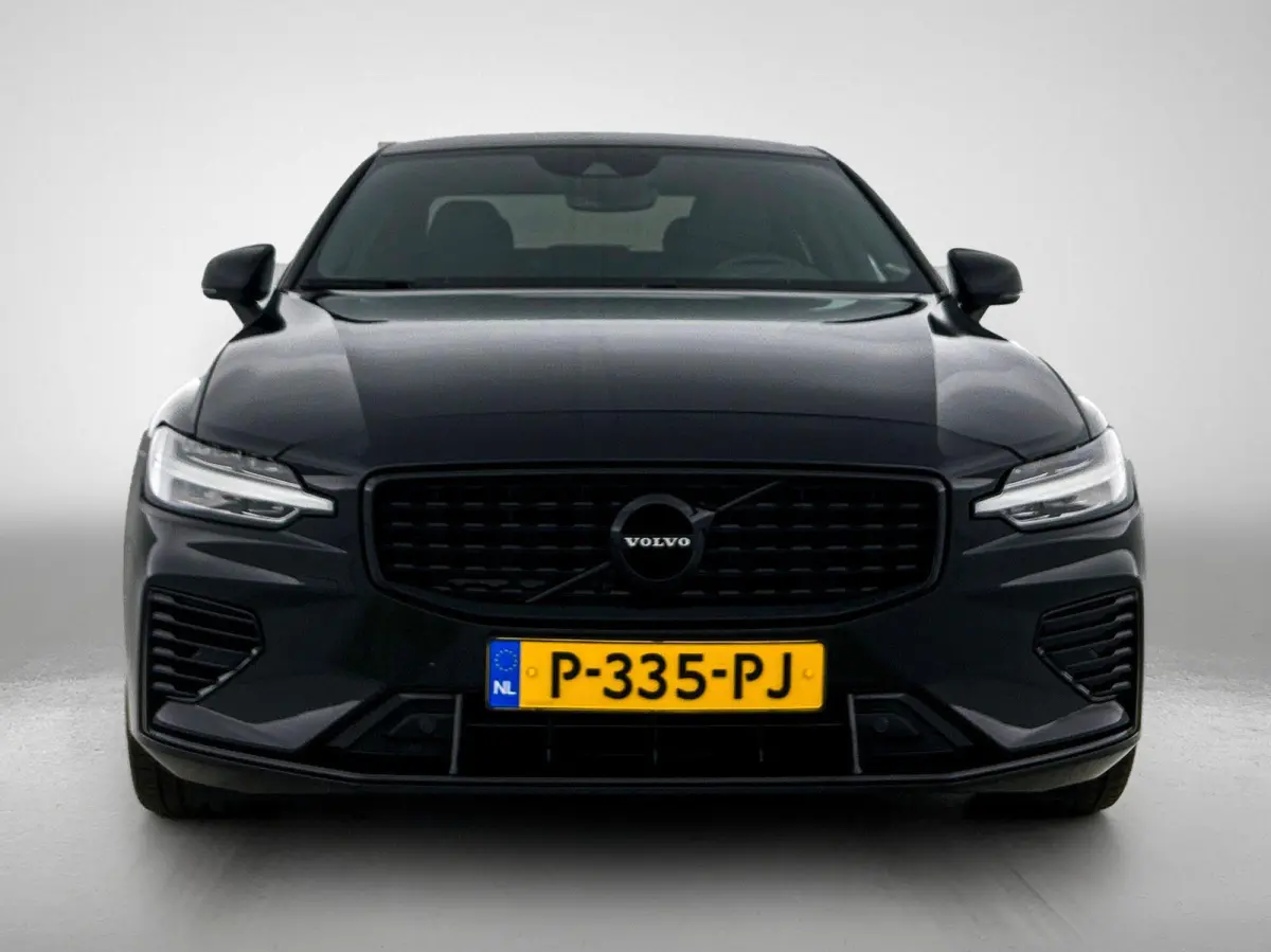 2.0 Recharge T6 AWD R-Design | Automaat | Apple Carplay / Android Auto | Achteruitrijcamera | Parkeersensoren | Stoelverwarming | Stuurverwarming |