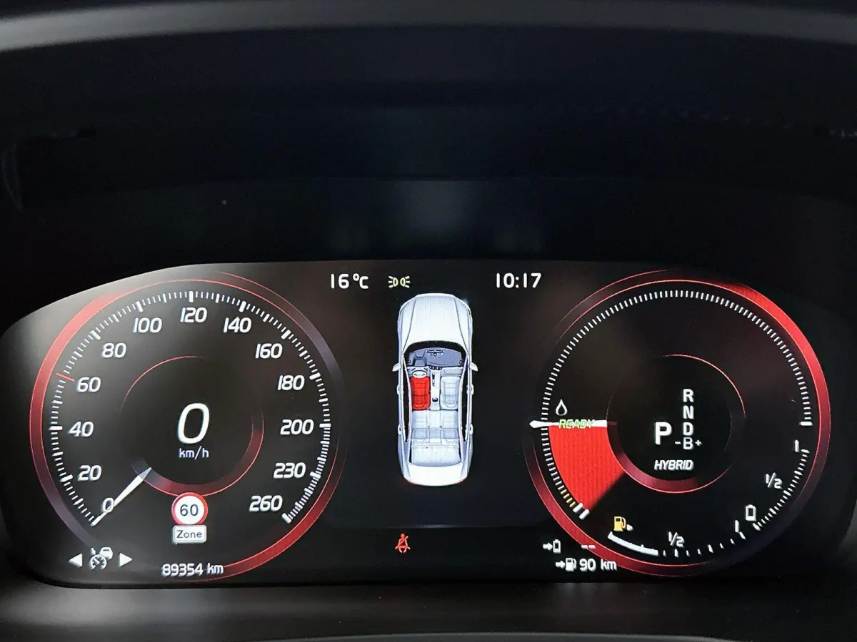 2.0 Recharge T6 AWD R-Design | Automaat | Apple Carplay / Android Auto | Achteruitrijcamera | Parkeersensoren | Stoelverwarming | Stuurverwarming |