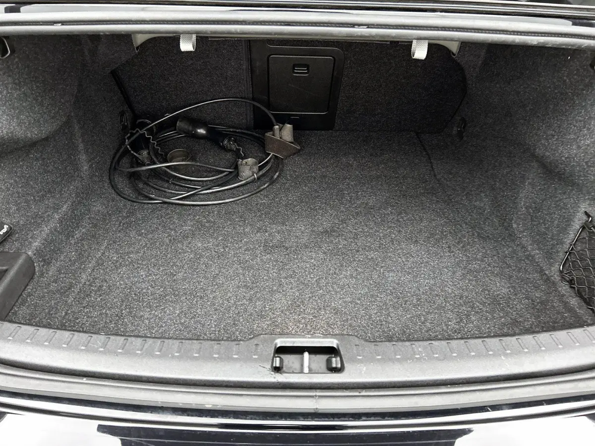 2.0 Recharge T6 AWD R-Design | Automaat | Apple Carplay / Android Auto | Achteruitrijcamera | Parkeersensoren | Stoelverwarming | Stuurverwarming |