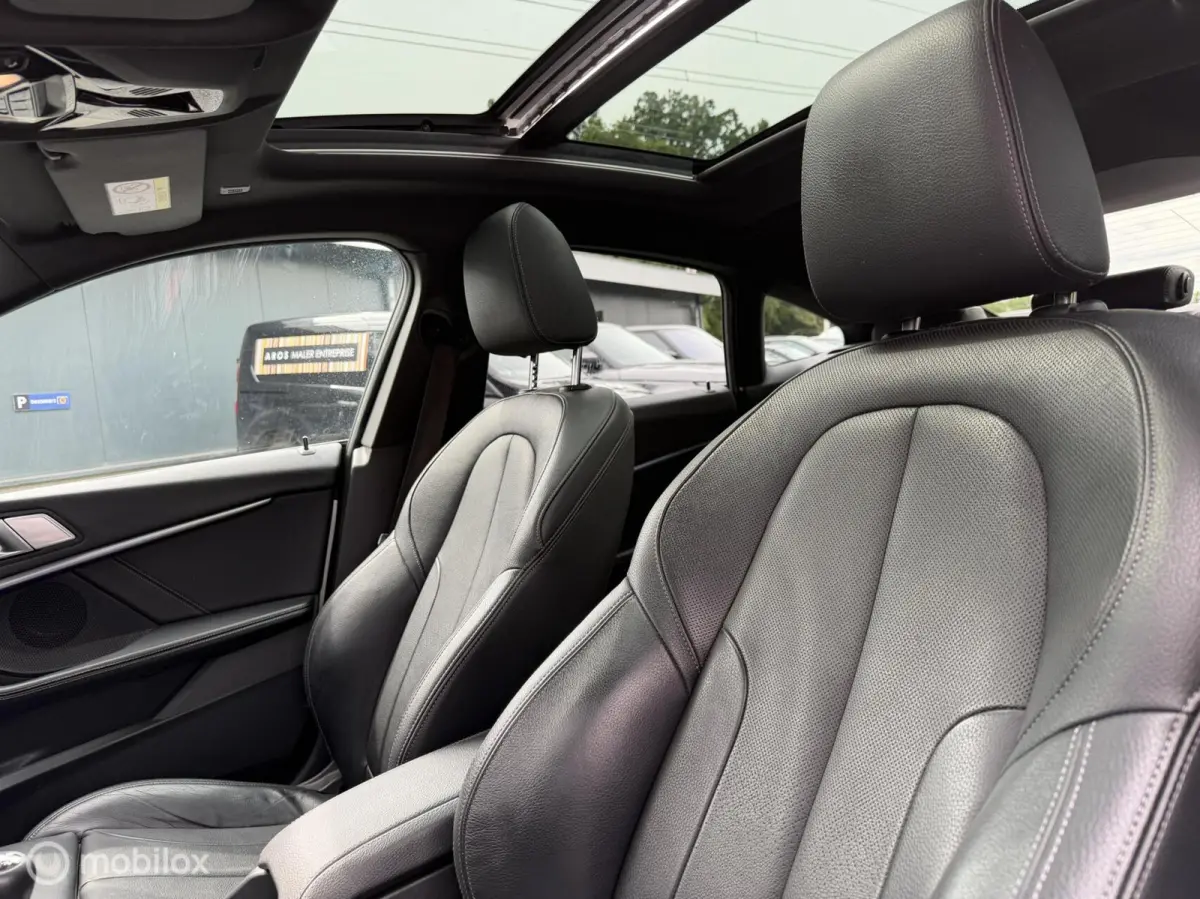 BMW 218d M-Sport|Pano|18"|Shadow Line