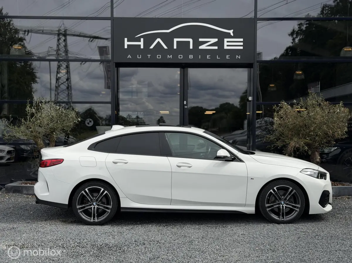 BMW 218d M-Sport|Pano|18"|Shadow Line