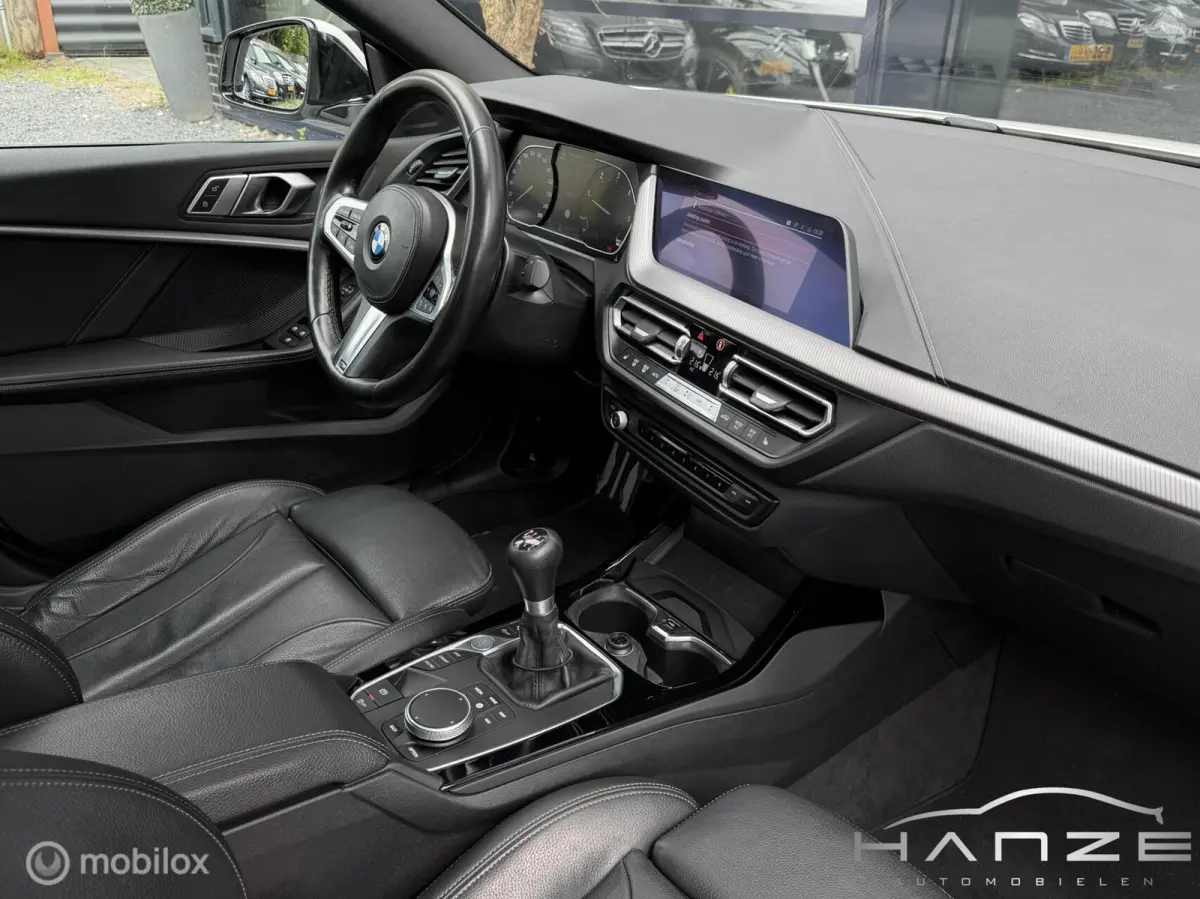 BMW 218d M-Sport|Pano|18"|Shadow Line