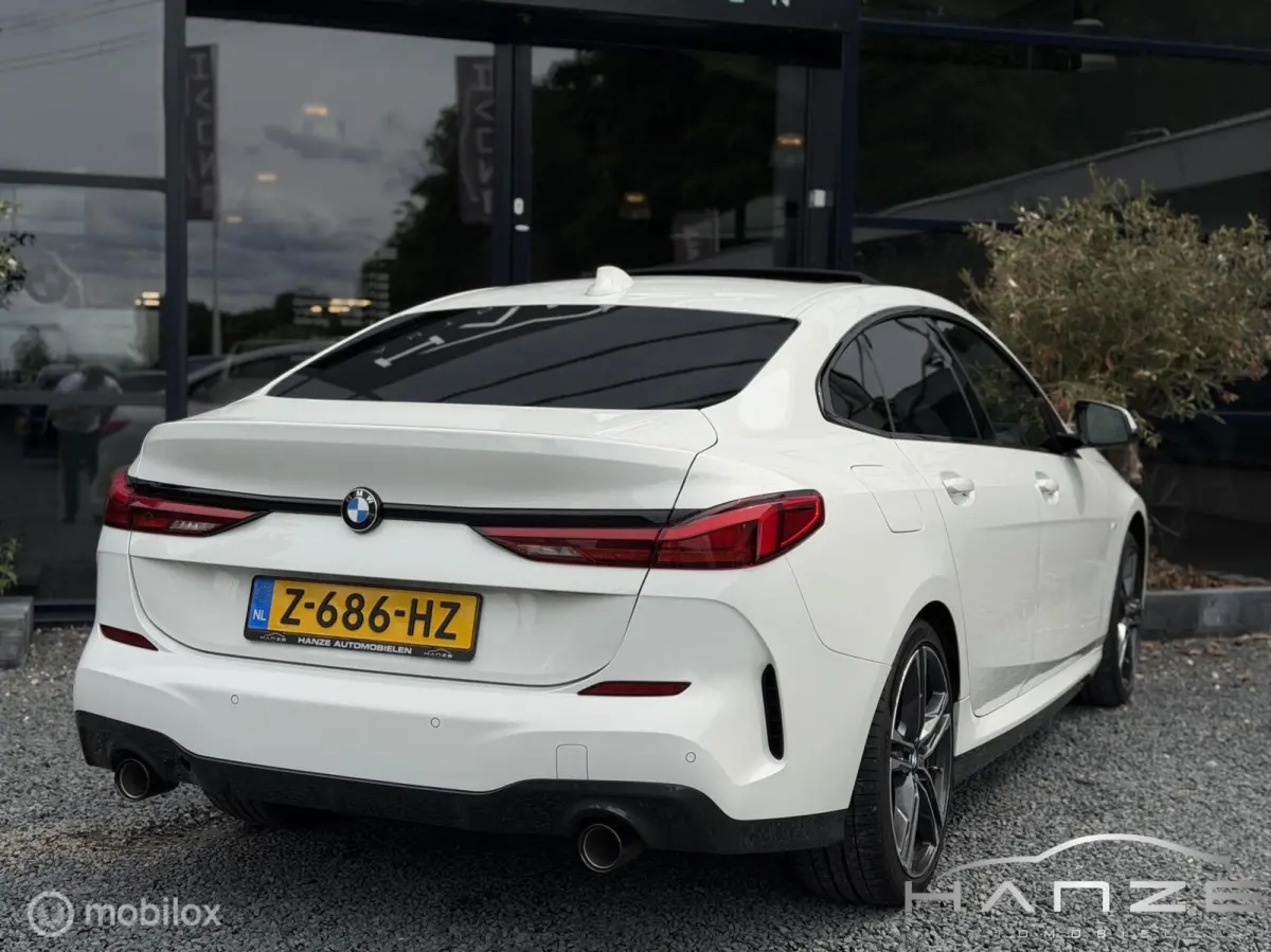 BMW 218d M-Sport|Pano|18"|Shadow Line