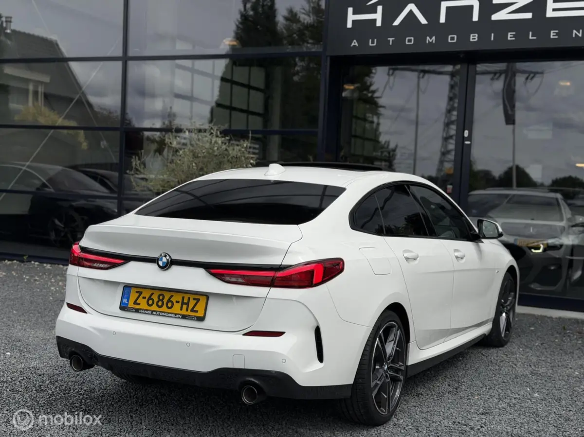 BMW 218d M-Sport|Pano|18"|Shadow Line