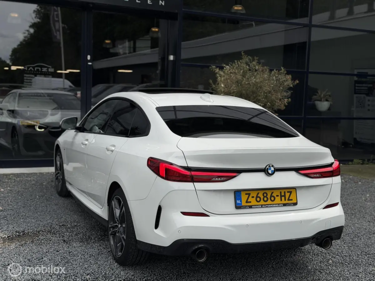 BMW 218d M-Sport|Pano|18"|Shadow Line