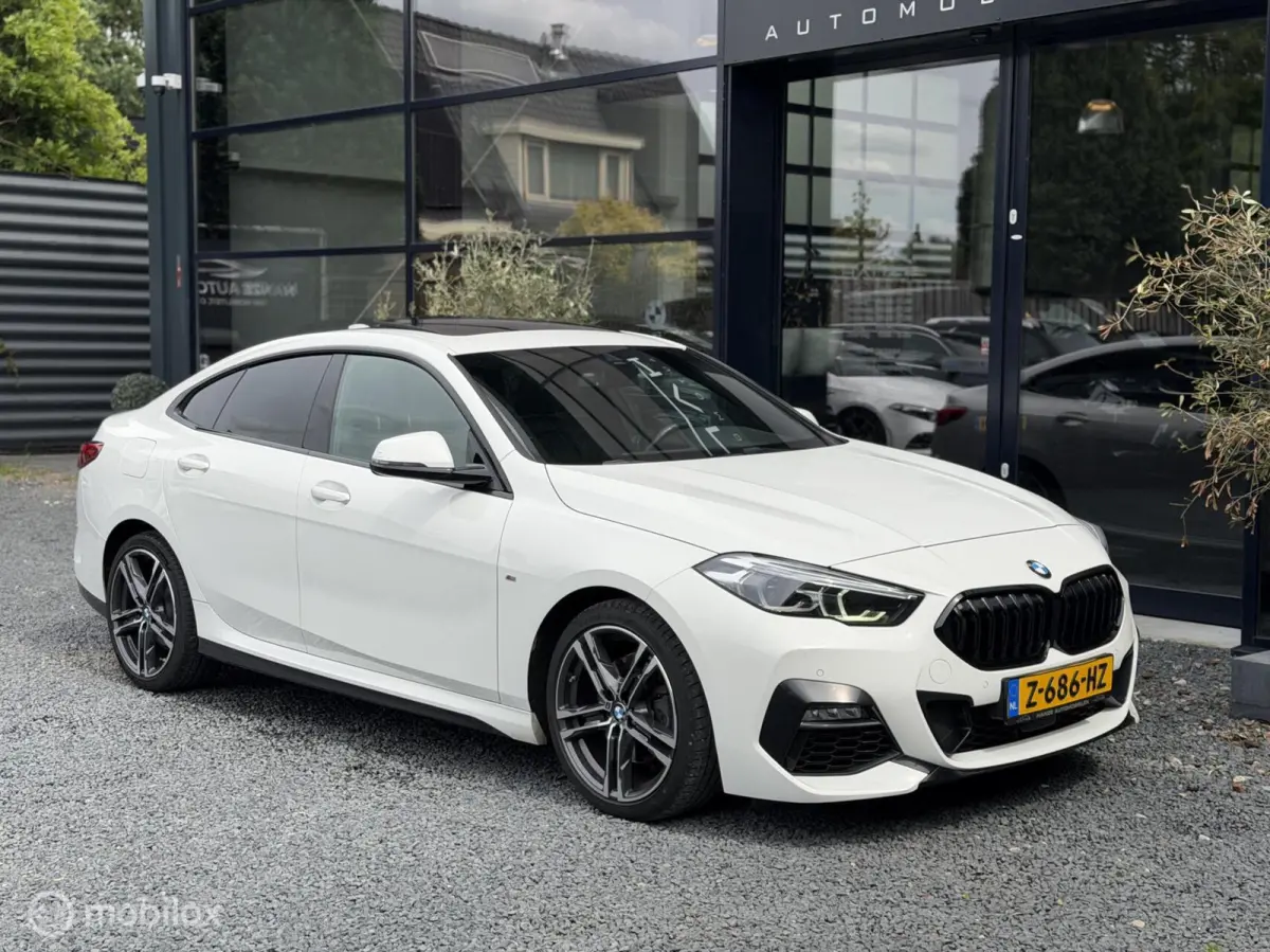 BMW 218d M-Sport|Pano|18"|Shadow Line