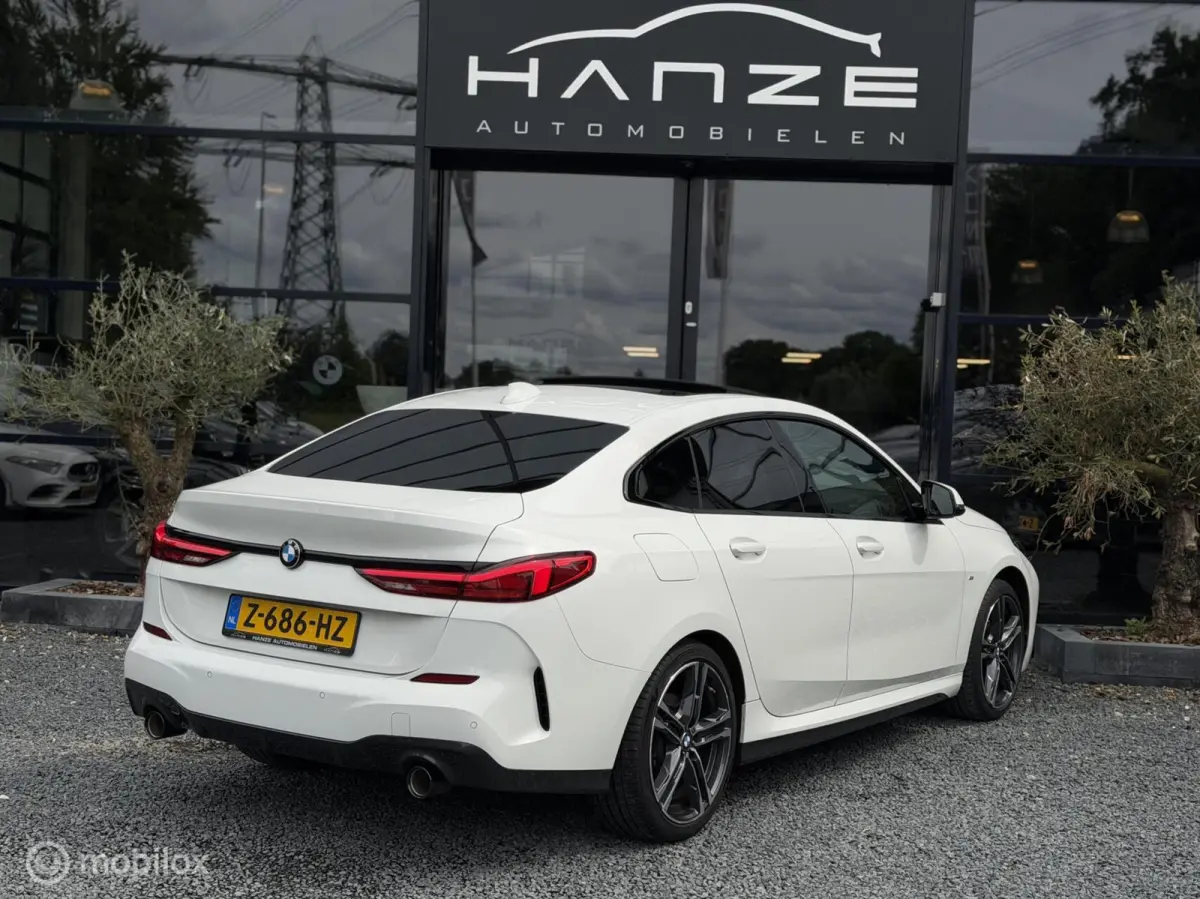 BMW 218d M-Sport|Pano|18"|Shadow Line