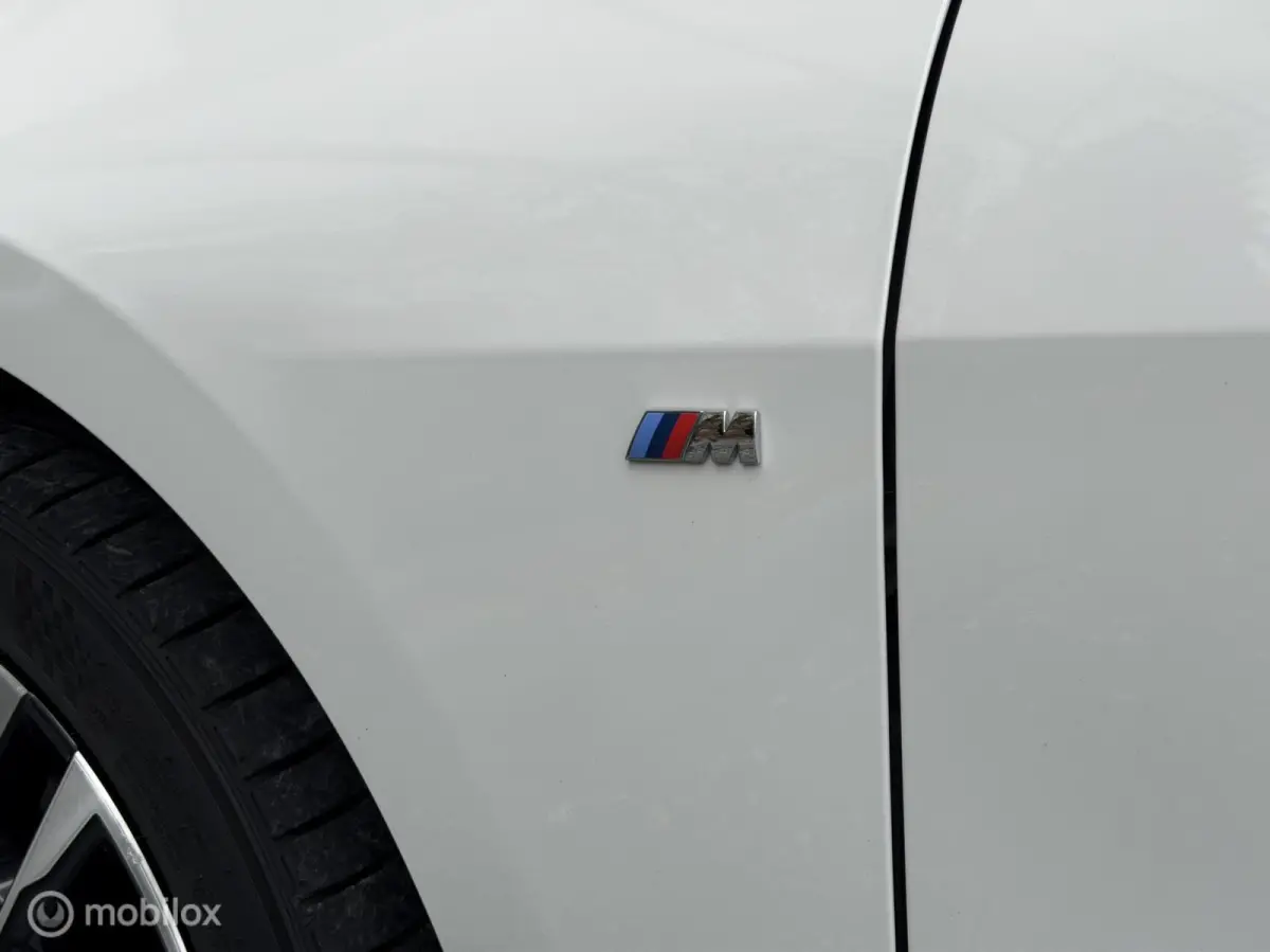BMW 218d M-Sport|Pano|18"|Shadow Line
