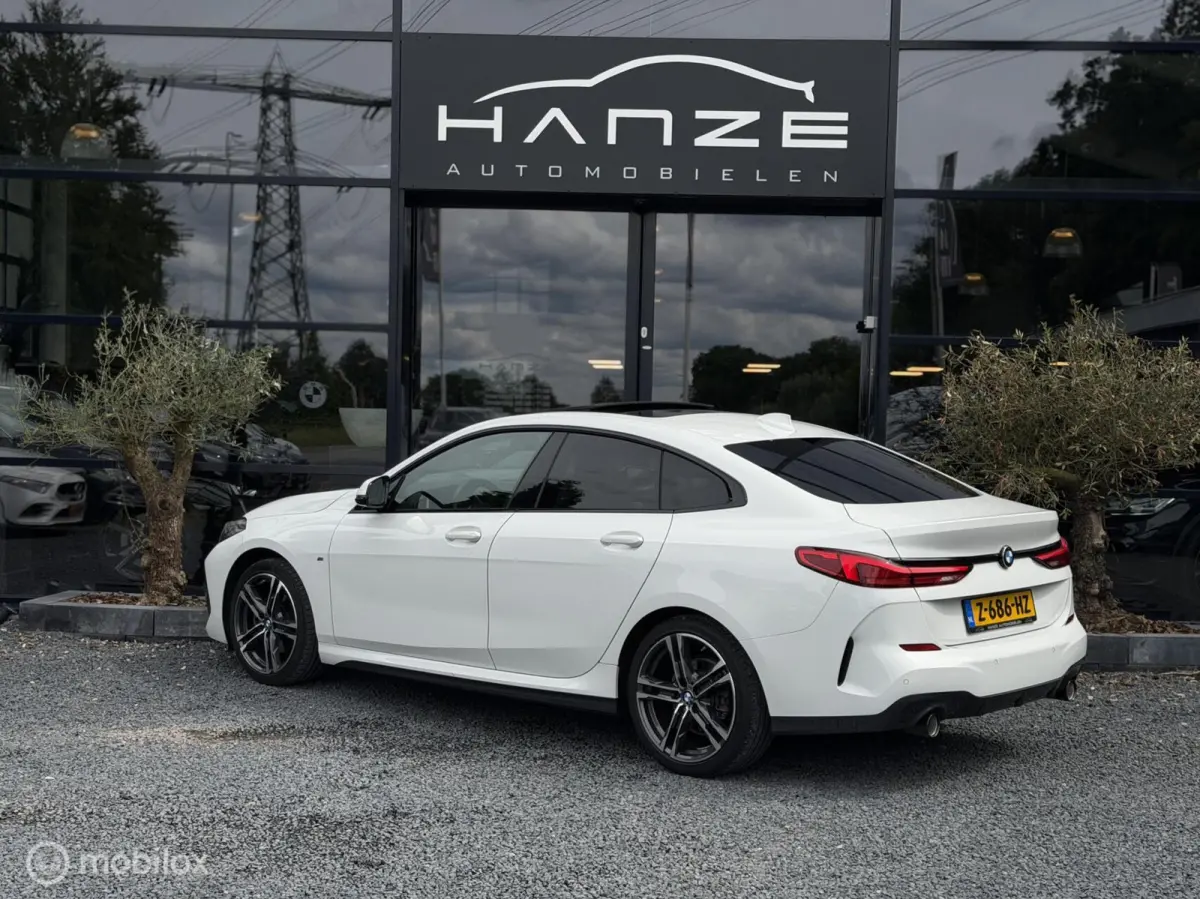 BMW 218d M-Sport|Pano|18"|Shadow Line