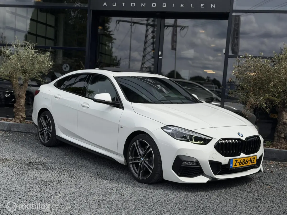 BMW 218d M-Sport|Pano|18"|Shadow Line