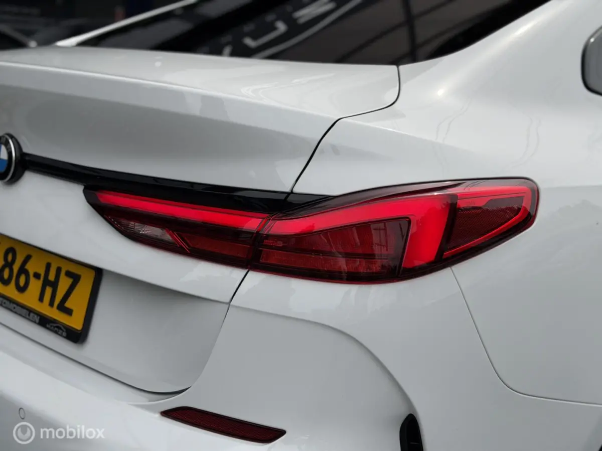 BMW 218d M-Sport|Pano|18"|Shadow Line