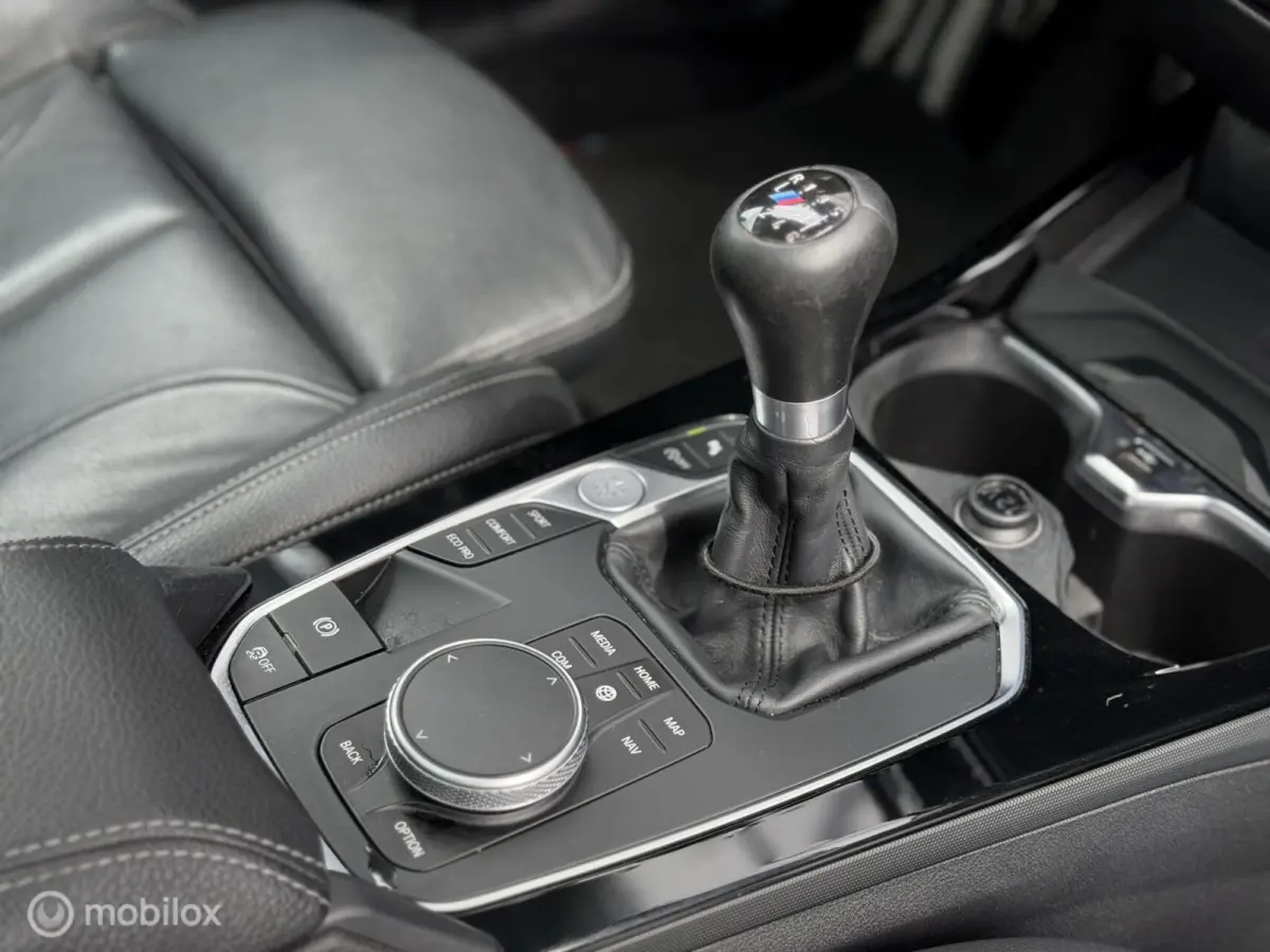 BMW 218d M-Sport|Pano|18"|Shadow Line