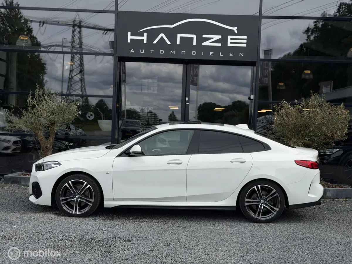 BMW 218d M-Sport|Pano|18"|Shadow Line