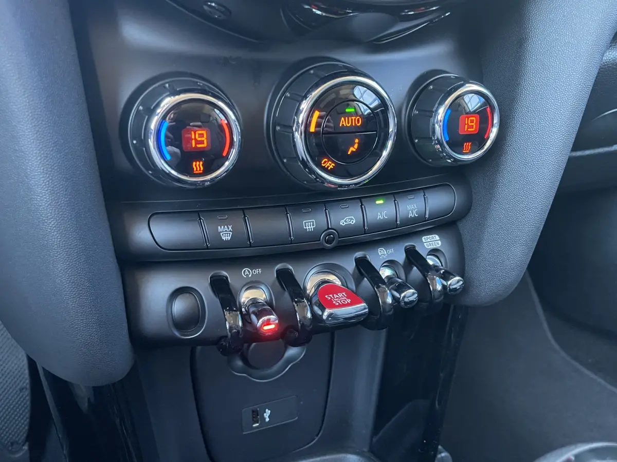 1.5 Classic | Cruise Control | Navigatie | Climate Control | PDC |