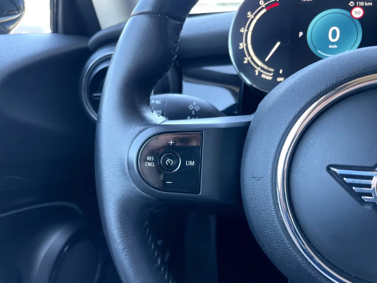 1.5 Classic | Cruise Control | Navigatie | Climate Control | PDC |
