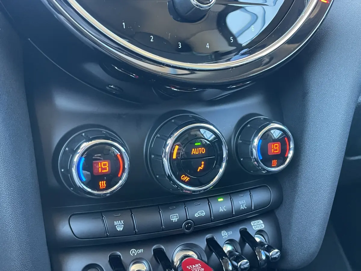 1.5 Classic | Cruise Control | Navigatie | Climate Control | PDC |
