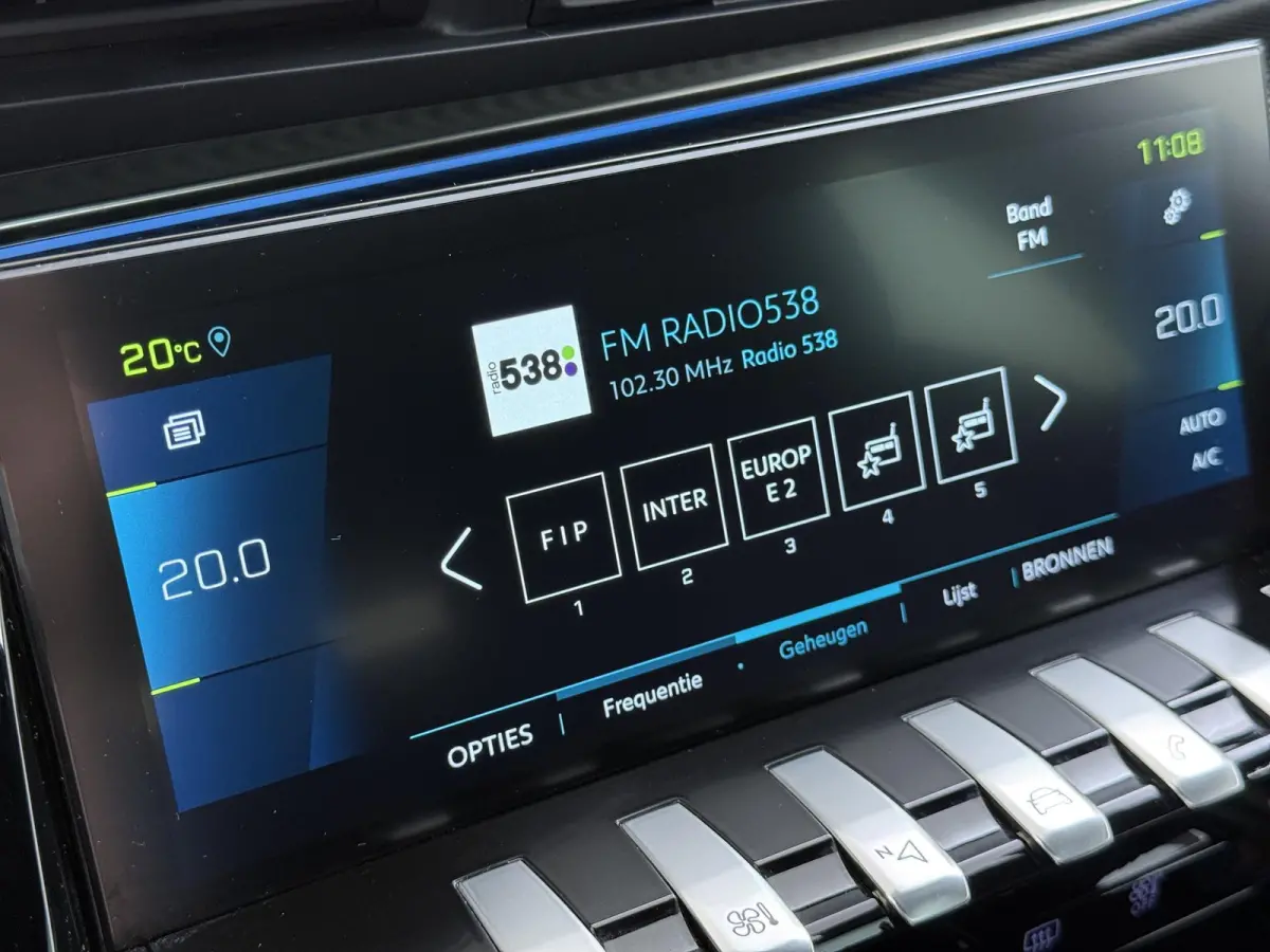 GT 225pk Plugin-Hybrid Automaat | Accu 92% | Navigatie | Elektrische achterklep | Full LED koplampen | Camera achter | Cruise control adaptief | Apple Carplay en Android auto