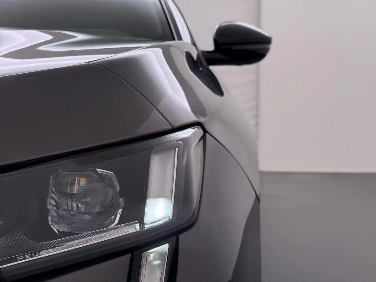 GT 225pk Plugin-Hybrid Automaat | Accu 92% | Navigatie | Elektrische achterklep | Full LED koplampen | Camera achter | Cruise control adaptief | Apple Carplay en Android auto