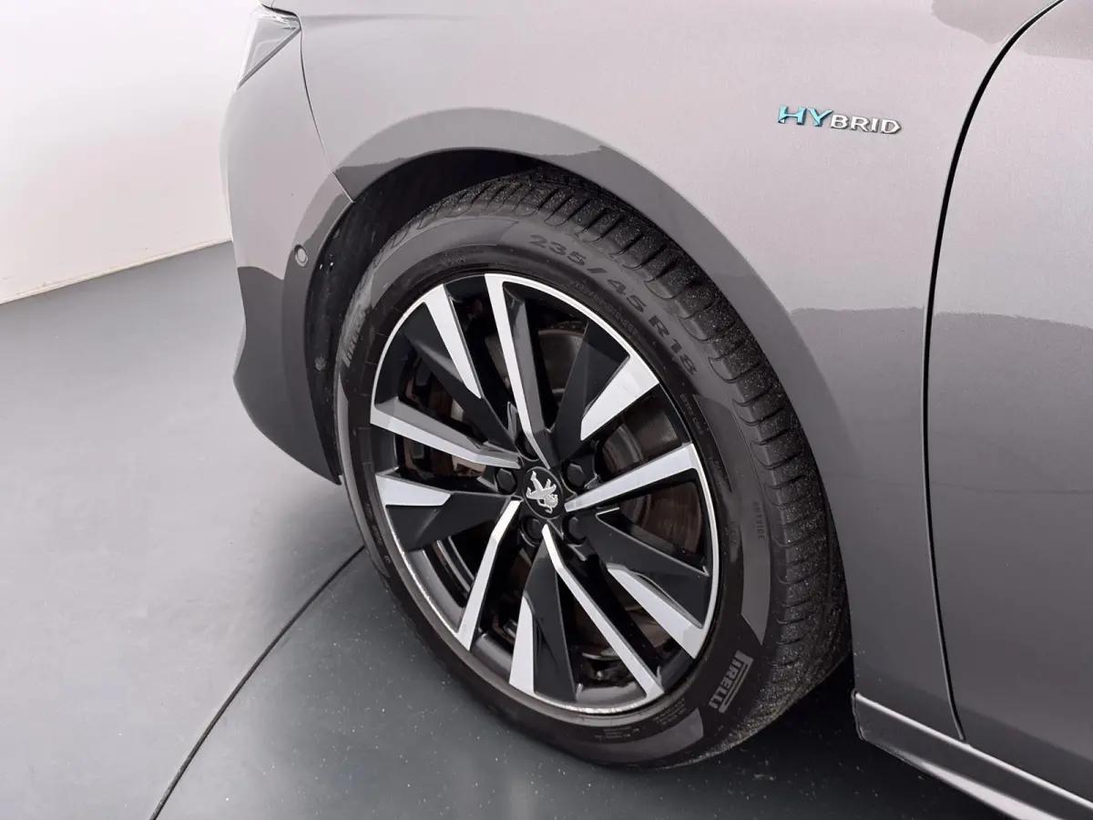 GT 225pk Plugin-Hybrid Automaat | Accu 92% | Navigatie | Elektrische achterklep | Full LED koplampen | Camera achter | Cruise control adaptief | Apple Carplay en Android auto