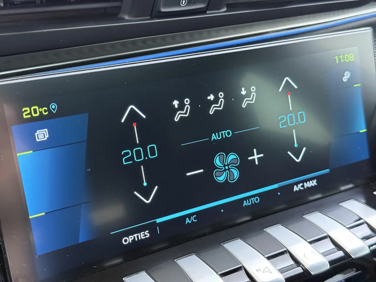 GT 225pk Plugin-Hybrid Automaat | Accu 92% | Navigatie | Elektrische achterklep | Full LED koplampen | Camera achter | Cruise control adaptief | Apple Carplay en Android auto