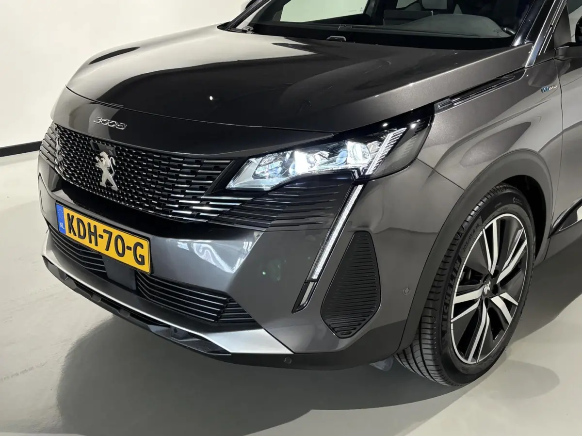 1.6 HYbrid 225 GT|PANODAK|Massage|Memory|360|FOCAL|Carplay|19 inch|Navi|PDC|ACC|Side assist|Lane Assist