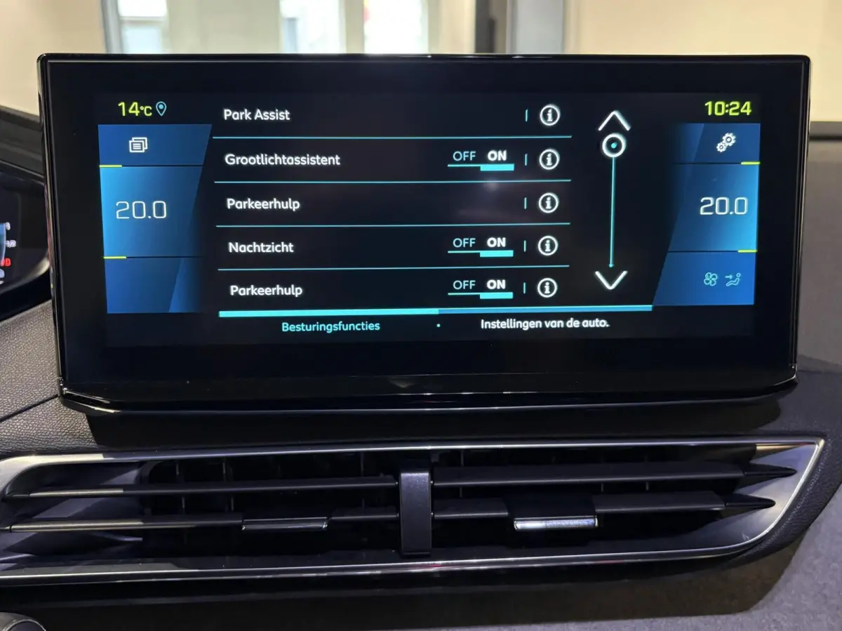1.6 HYbrid 225 GT|PANODAK|Massage|Memory|360|FOCAL|Carplay|19 inch|Navi|PDC|ACC|Side assist|Lane Assist