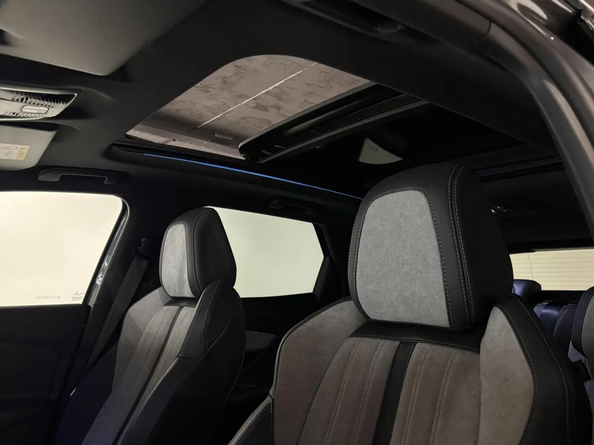 1.6 HYbrid 225 GT|PANODAK|Massage|Memory|360|FOCAL|Carplay|19 inch|Navi|PDC|ACC|Side assist|Lane Assist