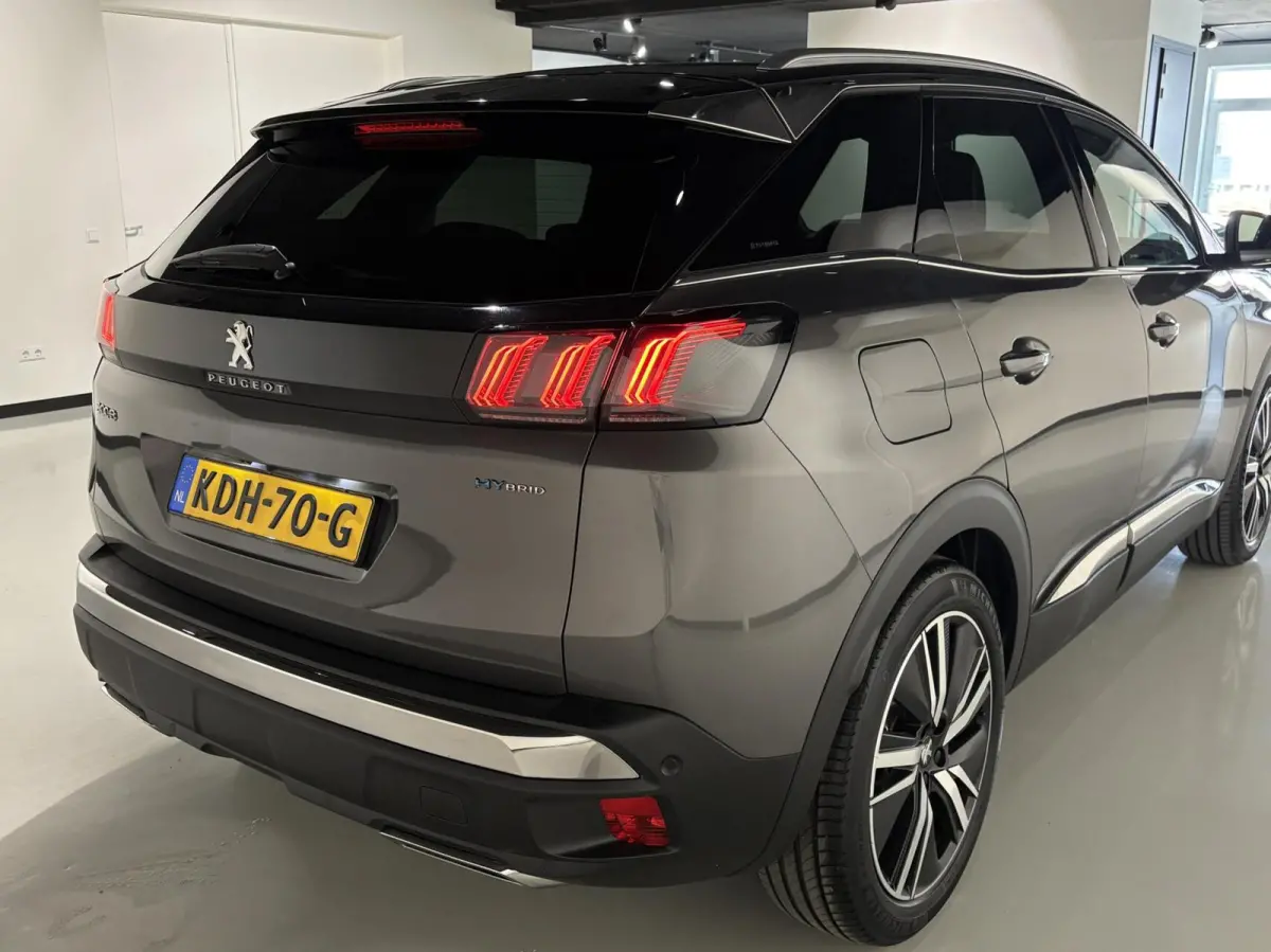 1.6 HYbrid 225 GT|PANODAK|Massage|Memory|360|FOCAL|Carplay|19 inch|Navi|PDC|ACC|Side assist|Lane Assist