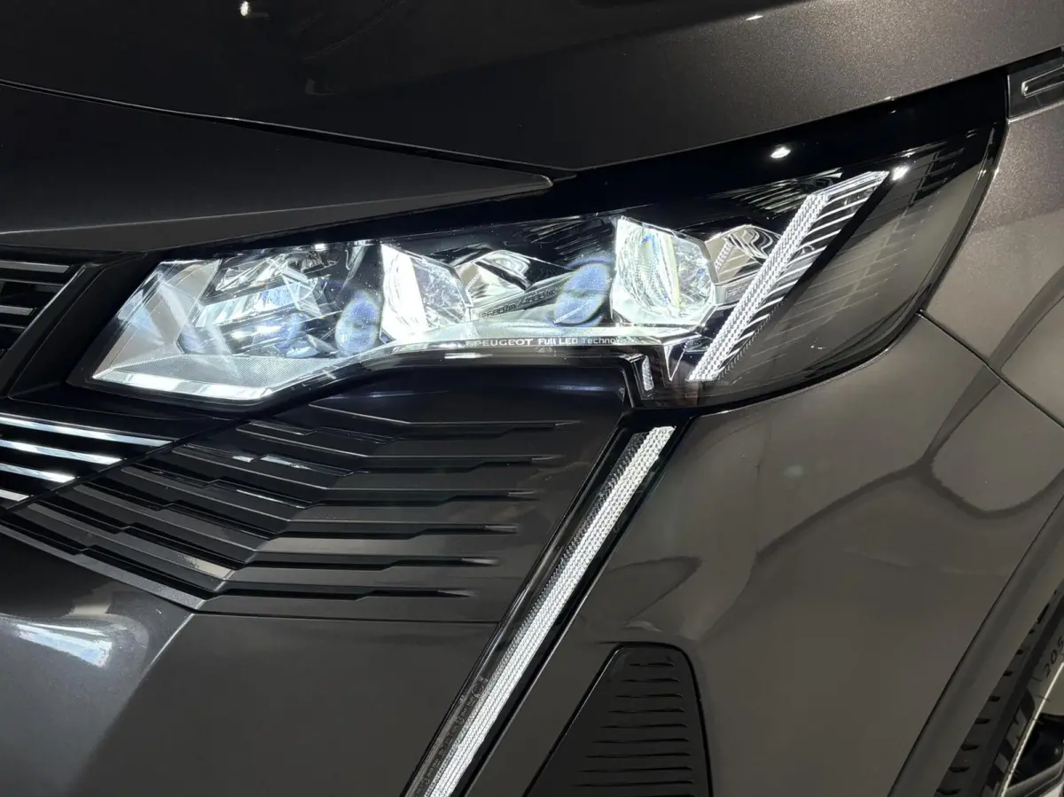 1.6 HYbrid 225 GT|PANODAK|Massage|Memory|360|FOCAL|Carplay|19 inch|Navi|PDC|ACC|Side assist|Lane Assist