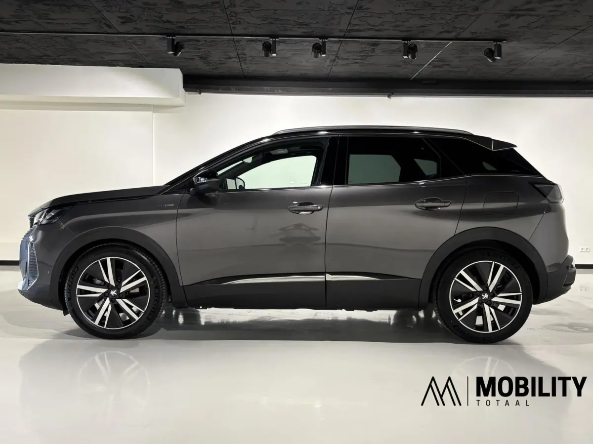 1.6 HYbrid 225 GT|PANODAK|Massage|Memory|360|FOCAL|Carplay|19 inch|Navi|PDC|ACC|Side assist|Lane Assist
