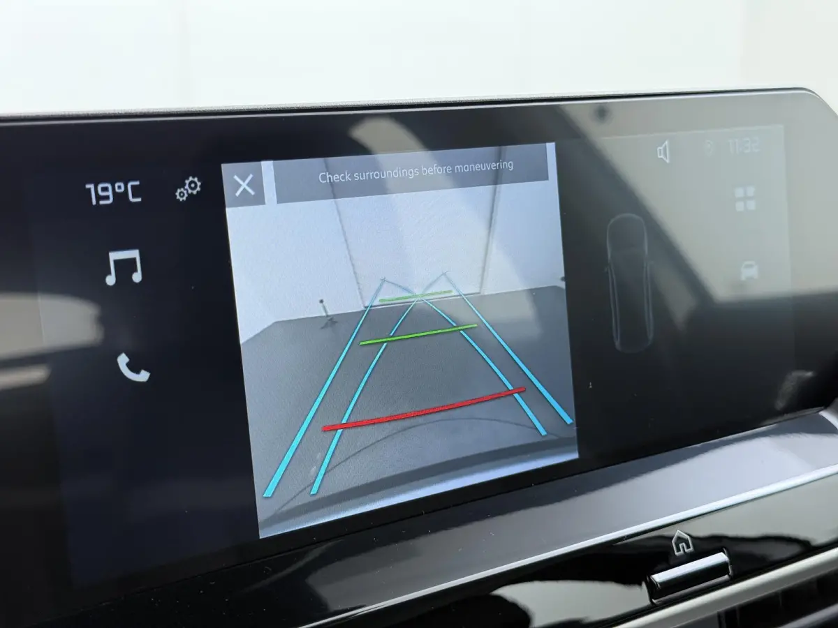 You 50 kWh | Accu 99% | 3-Fase | Camera achter | Navigatie via Apple Carplay en Android auto | Automatische airco | Lichtmetalen velgen | Cruise control