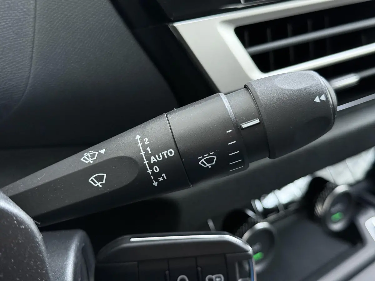 You 50 kWh | Accu 99% | 3-Fase | Camera achter | Navigatie via Apple Carplay en Android auto | Automatische airco | Lichtmetalen velgen | Cruise control