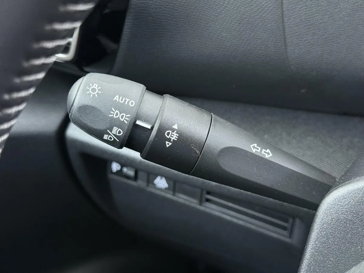 You 50 kWh | Accu 99% | 3-Fase | Camera achter | Navigatie via Apple Carplay en Android auto | Automatische airco | Lichtmetalen velgen | Cruise control