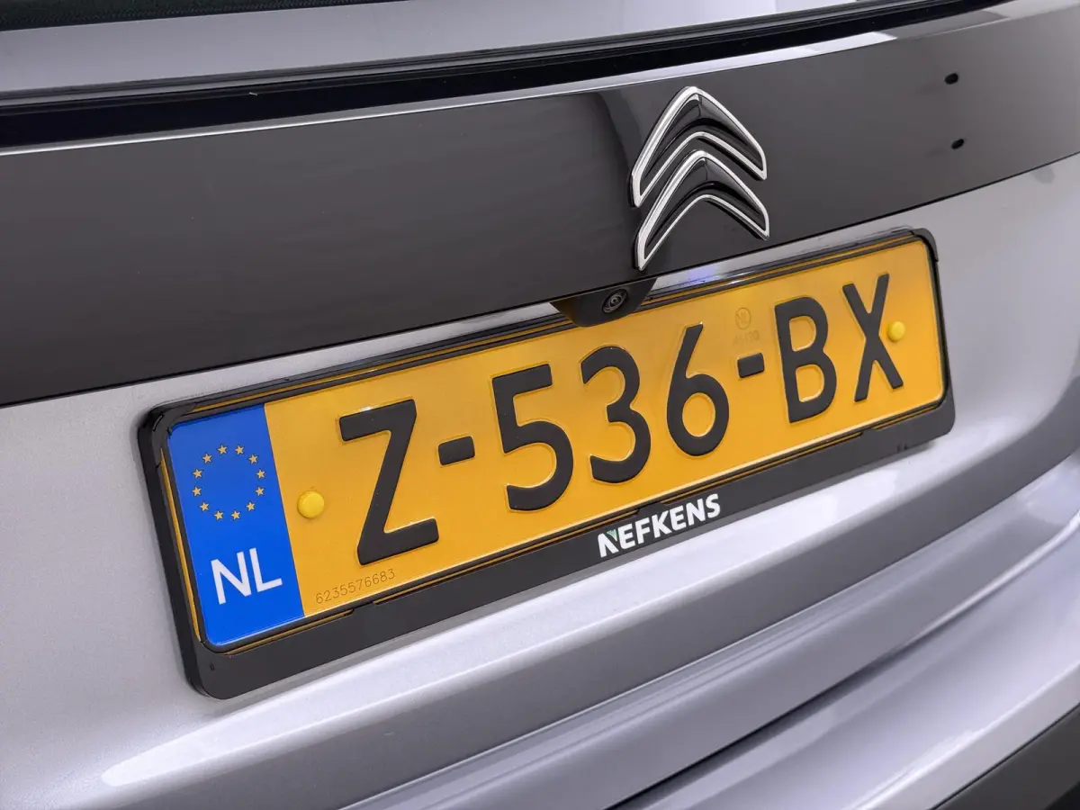 You 50 kWh | Accu 99% | 3-Fase | Camera achter | Navigatie via Apple Carplay en Android auto | Automatische airco | Lichtmetalen velgen | Cruise control