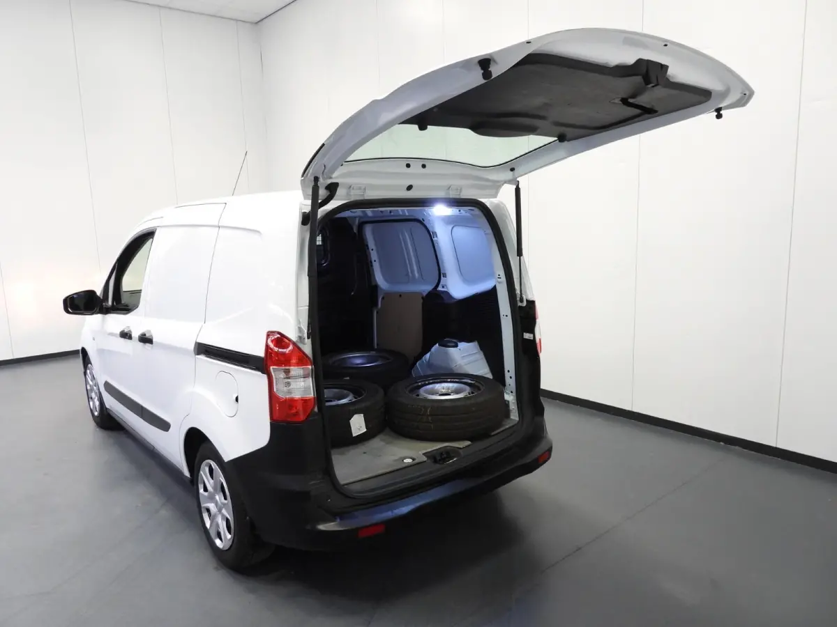1.0 Trend EcoBoost NAVI/CAMERA/2xSCHUIFDEUR/PDC!