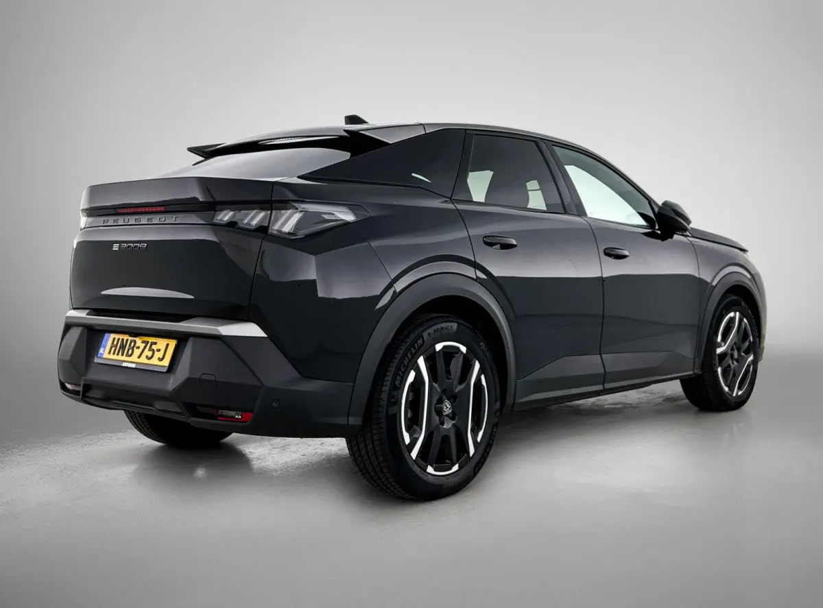 Allure Avantage 210pk 73 kWh | Accu 97% | Navigatie | Camera achter | Cruise control adaptief | Lichtmetalen velgen | Keyless entry | Apple Carplay en Android auto draadloos
