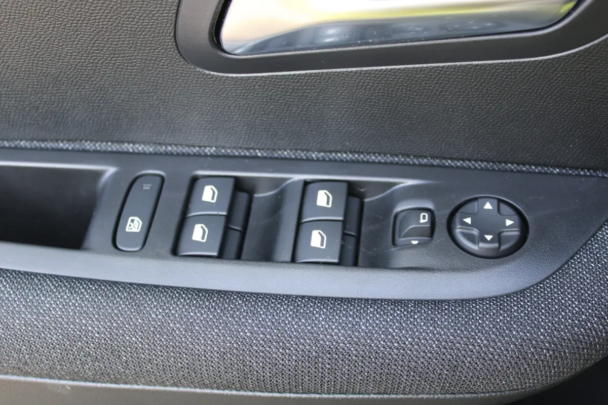 1.2 PureTech 100 Style Navigatie | Apple Carplay/Android Auto | Cruise Control