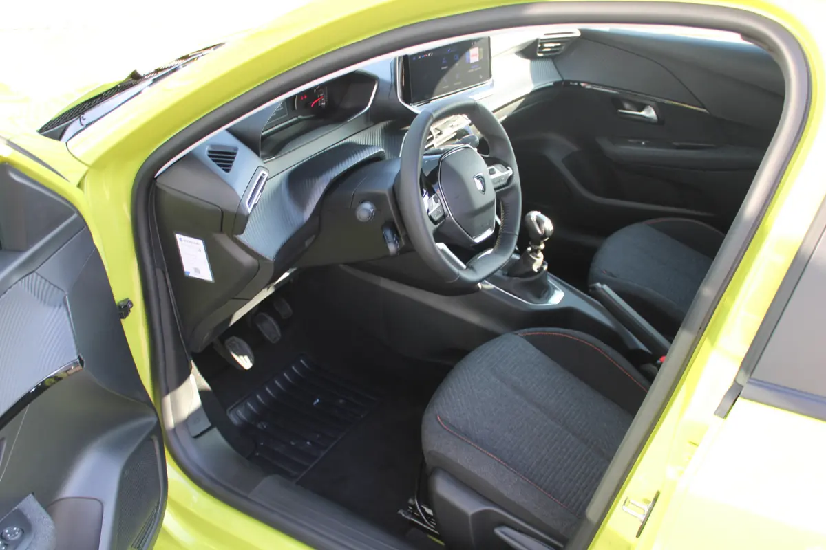 1.2 PureTech 100 Style Navigatie | Apple Carplay/Android Auto | Cruise Control