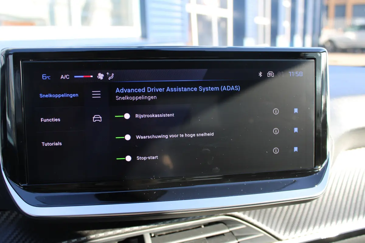 1.2 PureTech 100 Style Navigatie | Apple Carplay/Android Auto | Cruise Control
