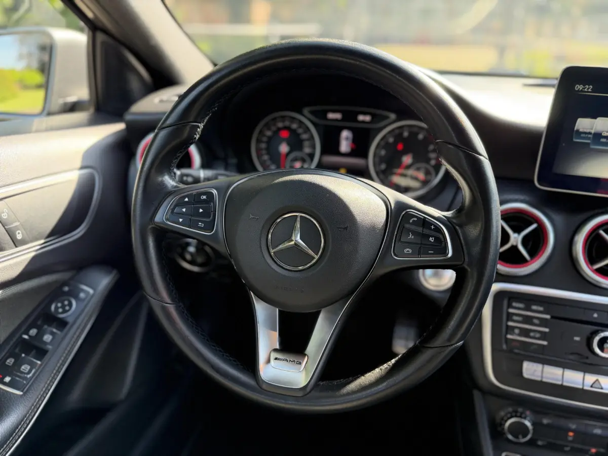 180 AMG-Line | Navi | Led | Cruise |
