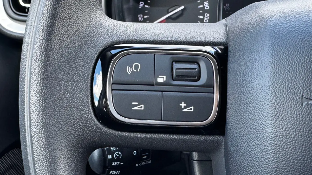 1.2 PURETECH 83PK C-SERIES / NAVI / CLIMA / LED / BLUETOOTH / CRUISECONTROL / 1E EIGENAAR / NIEUWSTAAT !!