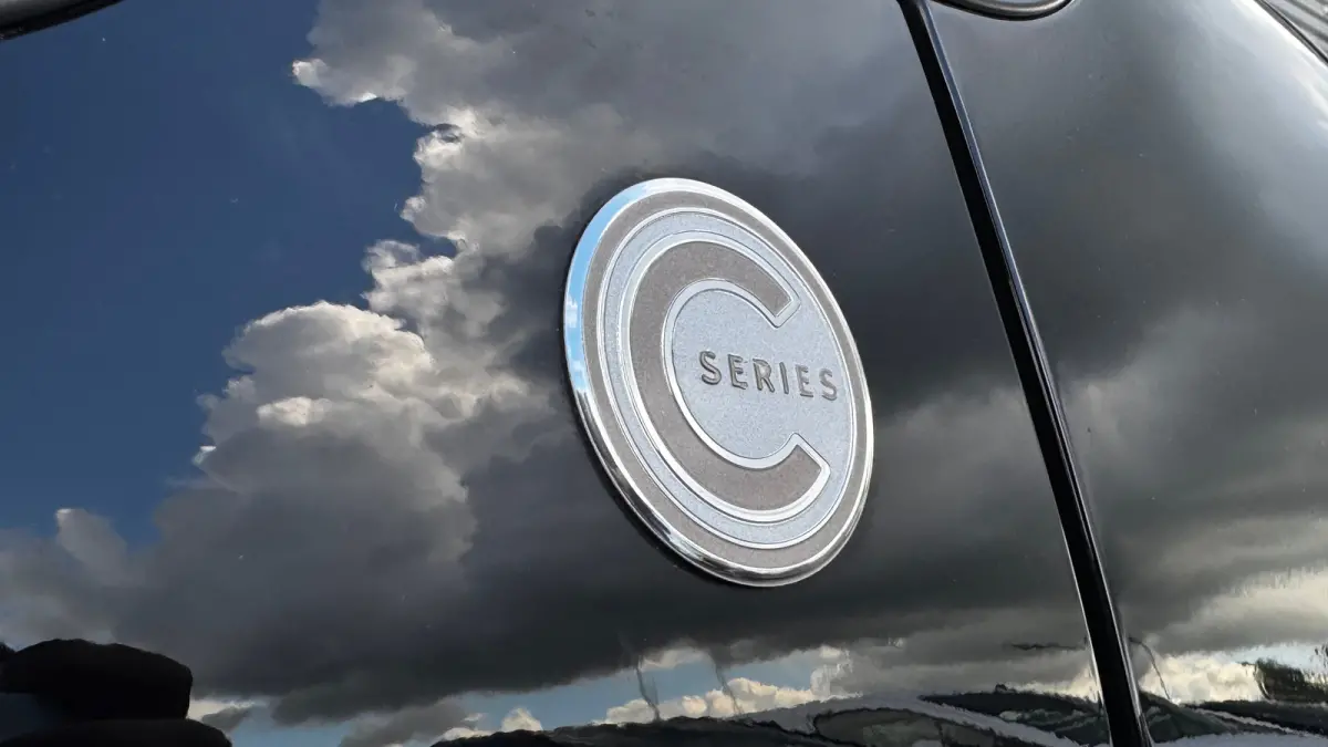1.2 PURETECH 83PK C-SERIES / NAVI / CLIMA / LED / BLUETOOTH / CRUISECONTROL / 1E EIGENAAR / NIEUWSTAAT !!